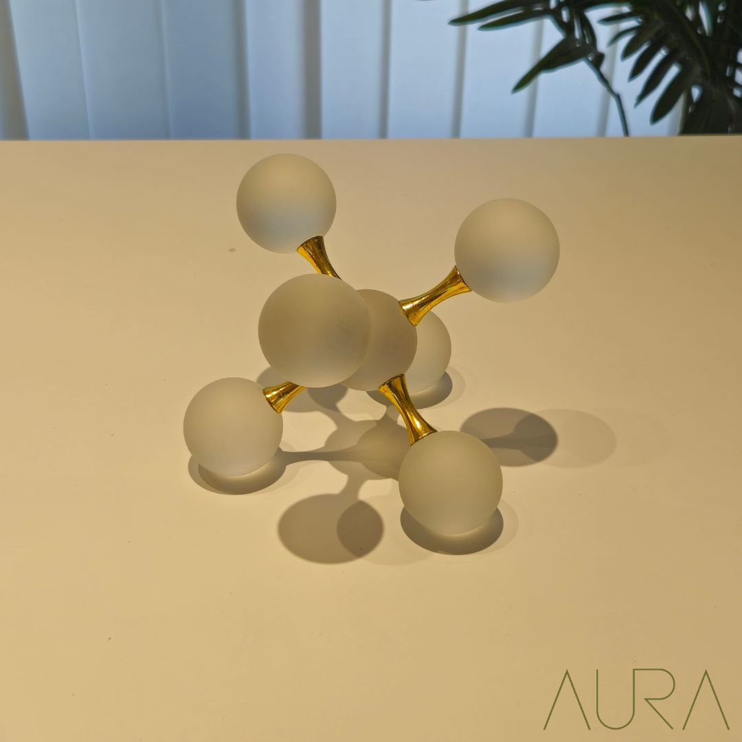 Large molecular ball